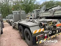 Legertruck met containerhaak - afbeelding 10 van  14