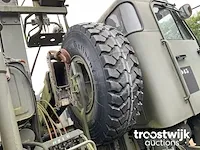 Legertruck met laadkraan - afbeelding 3 van  17