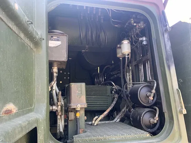 Legertruck - afbeelding 31 van  50