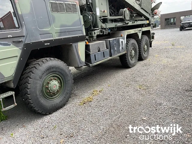 Legertruck - afbeelding 4 van  24