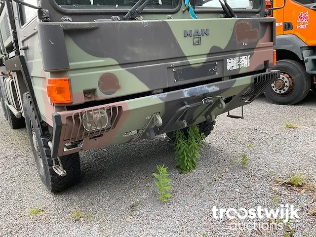 Legertruck - afbeelding 19 van  24