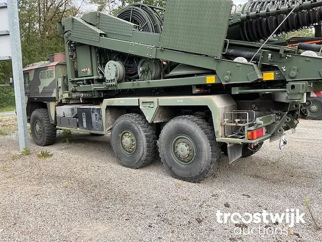 Legertruck - afbeelding 17 van  21