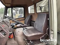 Legertruck - afbeelding 4 van  13