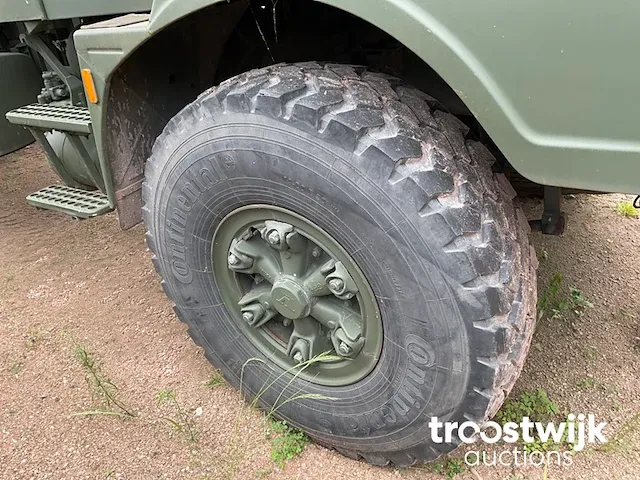 Legertruck - afbeelding 3 van  11