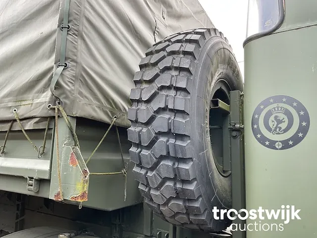 Legertruck - afbeelding 4 van  11