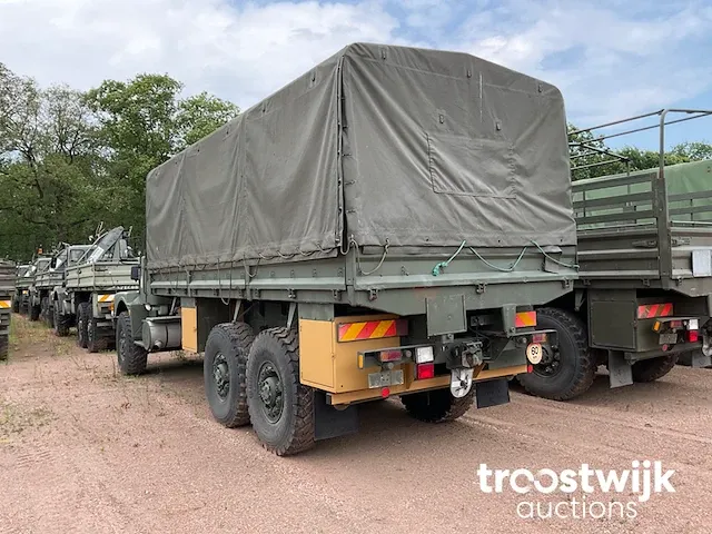 Legertruck - afbeelding 6 van  11