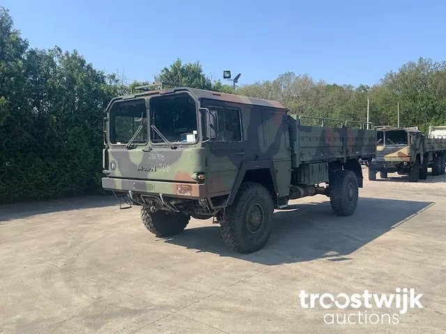 Legertruck - afbeelding 1 van  43