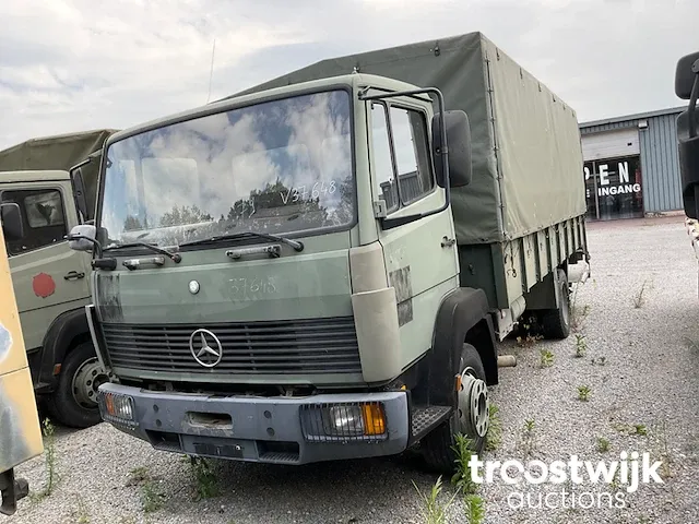 Legertruck - afbeelding 1 van  12