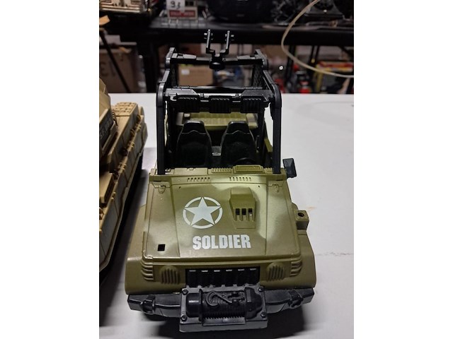 Legervoertuig 3 x met mannetjes 6 x - afbeelding 3 van  6