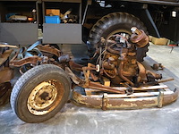 Legervrachtwagen bedford 1952 - afbeelding 2 van  18