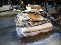 Legervrachtwagen bedford 1952 - afbeelding 18 van  18