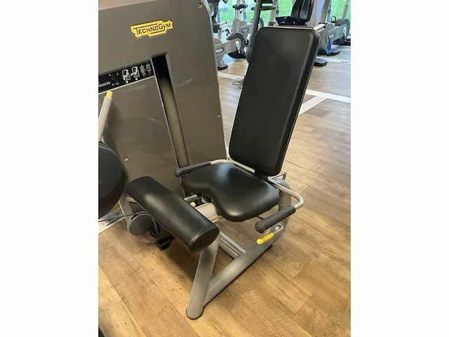 Legextention technogym - afbeelding 7 van  12