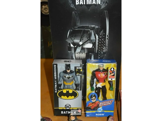 Lego badman hoofd, batman en robin nog in verpakking, incredibles in verpakking - afbeelding 1 van  4