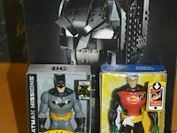 Lego badman hoofd, batman en robin nog in verpakking, incredibles in verpakking - afbeelding 1 van  4