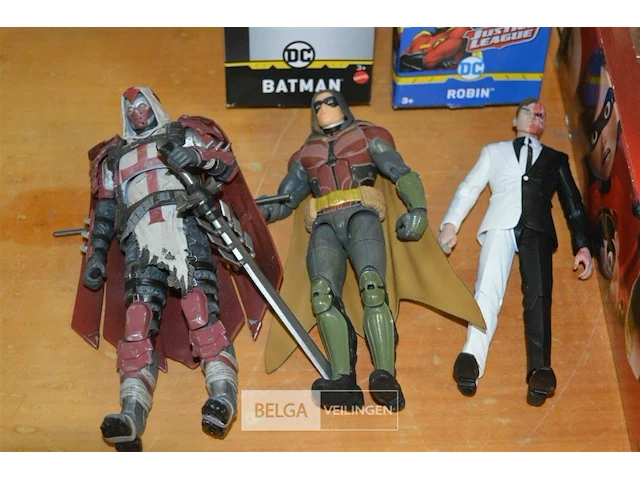 Lego badman hoofd, batman en robin nog in verpakking, incredibles in verpakking - afbeelding 3 van  4