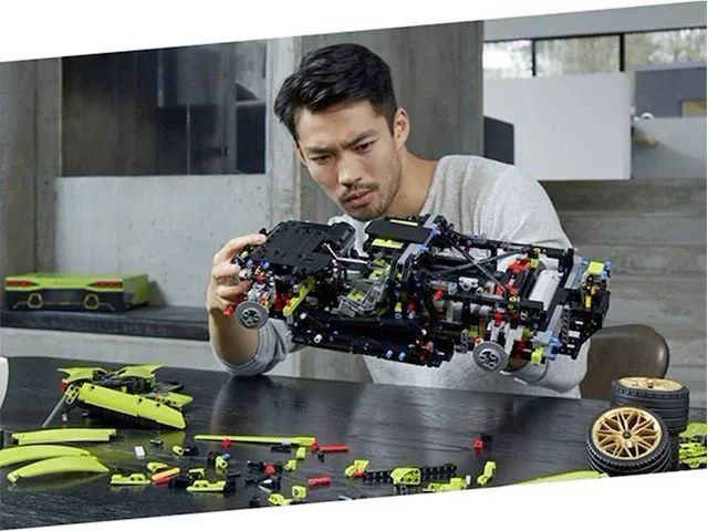 Lego technic lamborghini sián fkp 37 - 42115 - afbeelding 4 van  6