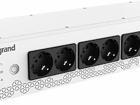 Legrand 19" rack pdu met geïntegreerde ups installatie - afbeelding 1 van  2