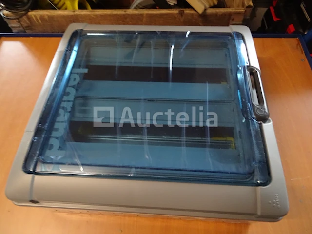 Legrand 36-module waterdichte verdeelkast 601966 - afbeelding 2 van  4