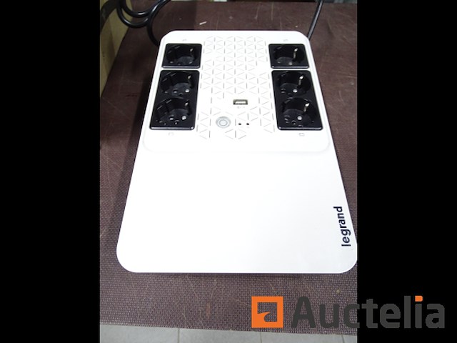 Legrand keor multiplug omvormer - afbeelding 4 van  6