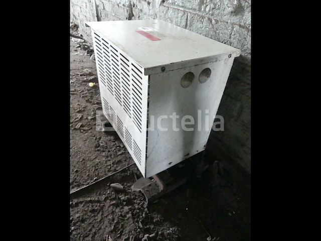 Legrand nfc 52176 transformator - afbeelding 2 van  3