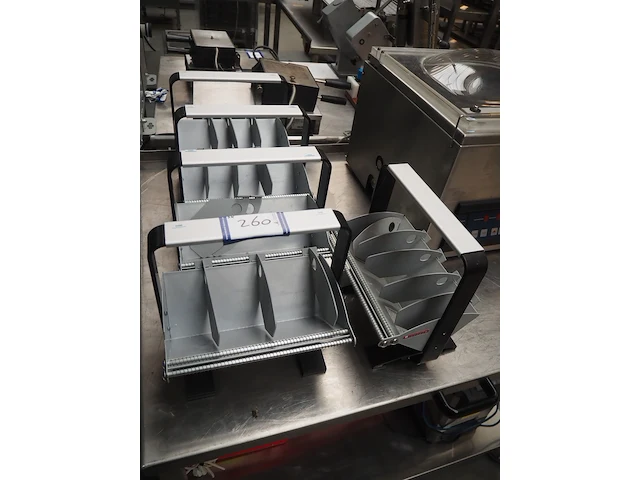 Legro - afbeelding 1 van  5