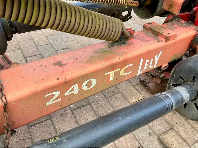 Lely 240tc schijven maaier met kneuzer - afbeelding 5 van  8