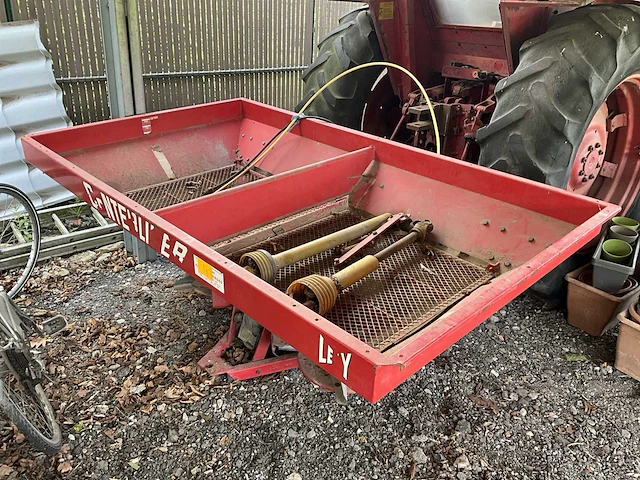 Lely centerliner cb 1600 kunstmeststrooier - afbeelding 1 van  6