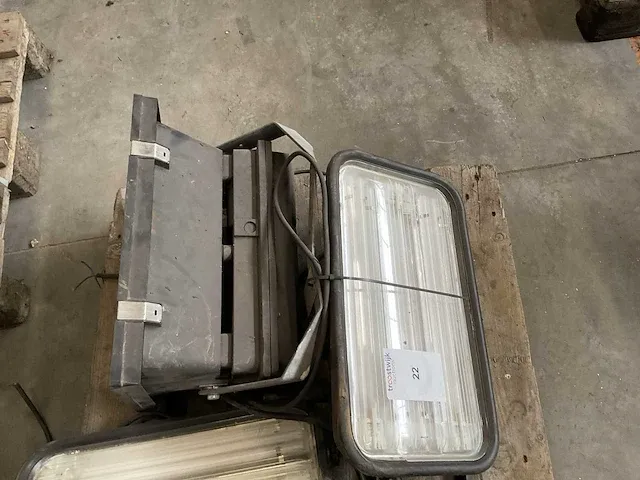 Lena lighting magnum 108w ev6 buitenverlichting (5x) - afbeelding 3 van  3