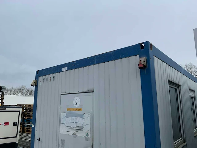 Lenaerts blommaert container/vestiare - afbeelding 15 van  18