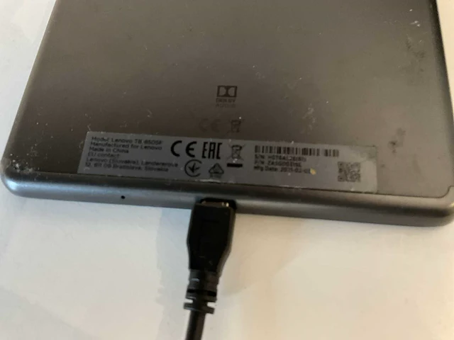 Lenovo - tb-850 sf - tablet - afbeelding 4 van  5