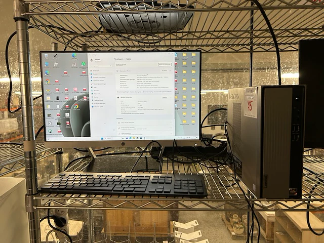Lenovo desktop, scherm en toebehoren - afbeelding 1 van  6