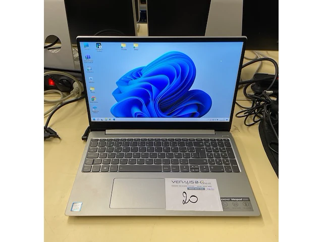 Lenovo laptop - afbeelding 1 van  5
