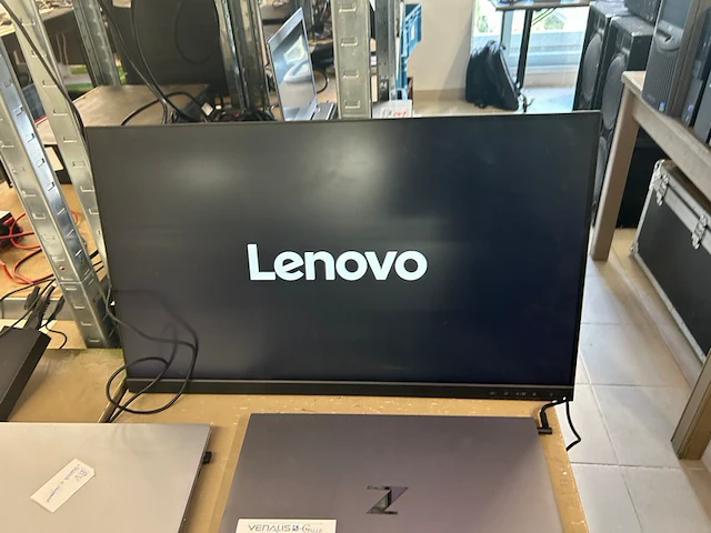 Lenovo scherm - afbeelding 1 van  3
