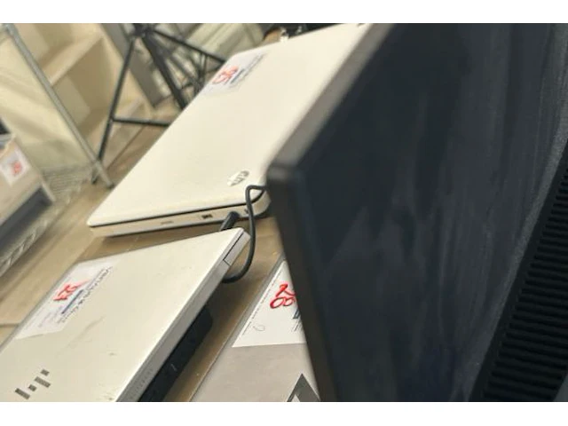 Lenovo scherm - afbeelding 3 van  3