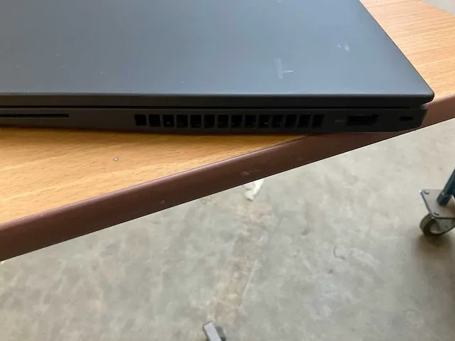 Lenovo thinkpad t16 gen1 laptop - afbeelding 9 van  10
