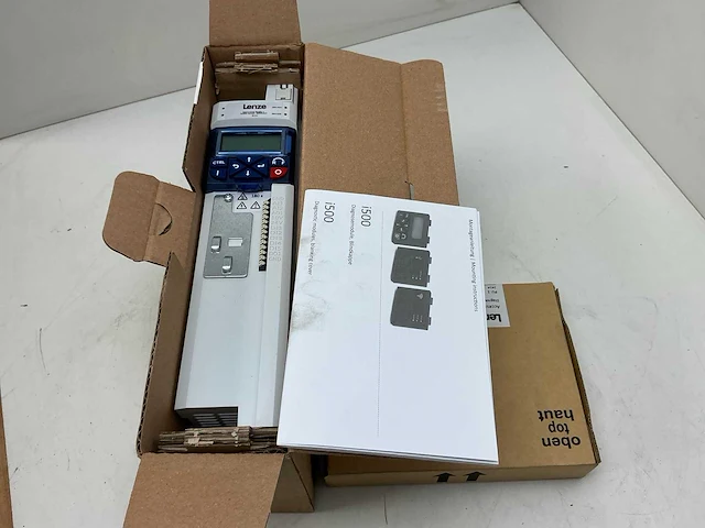 Lenze i510 i51ae215f10v10000s frequentieregelaar - afbeelding 1 van  5