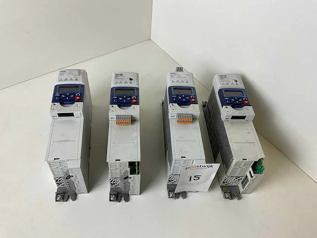 Lenze i550 frequentieregelaar (4x) - afbeelding 1 van  11