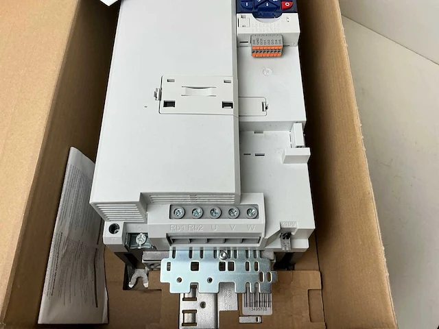 Lenze i550 i55be322f10v10000s frequentieregelaar - afbeelding 3 van  6