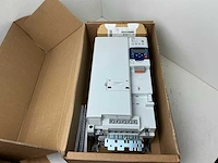 Lenze i550 i55be330f10v10000s frequentieregelaar - afbeelding 1 van  8