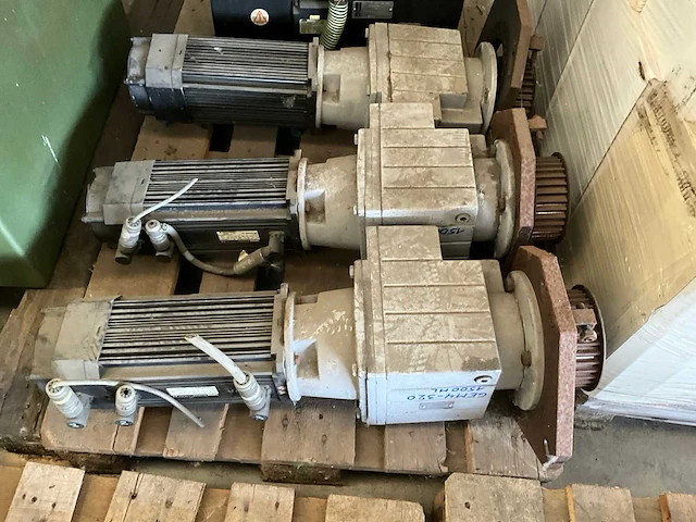 Lenze servomotor (5x) - afbeelding 3 van  6