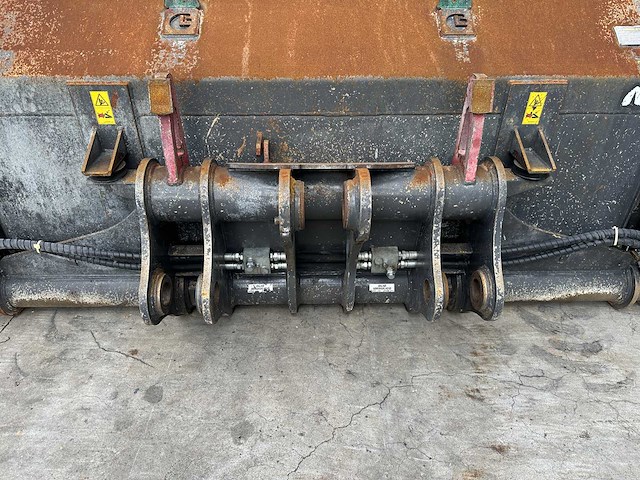 Leonardi - 2021 - zw220 - voorzetapparatuur - afbeelding 9 van  11