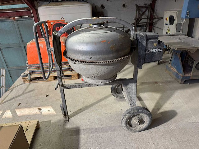 Lescha sm 185s betonmolen - afbeelding 1 van  3