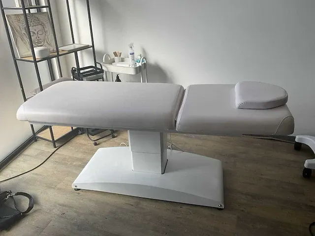Lesley-ann-poppe massage tafel - afbeelding 4 van  5