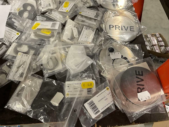 Letters deels inox - afbeelding 11 van  14