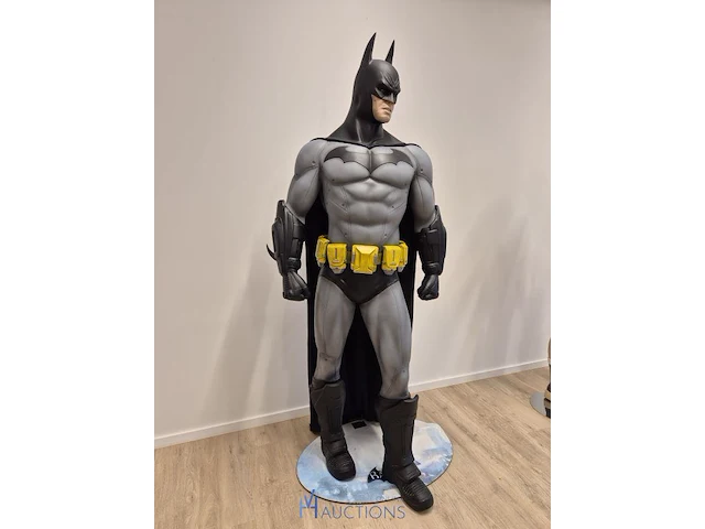 Levensgroot beeld batman - afbeelding 1 van  12