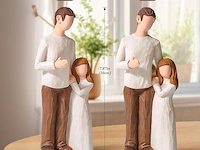 Lewome vader met de hand van dochter - afbeelding 4 van  4