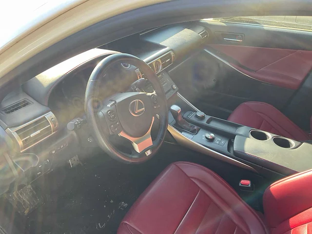 Lexus is300h personenauto - afbeelding 3 van  15