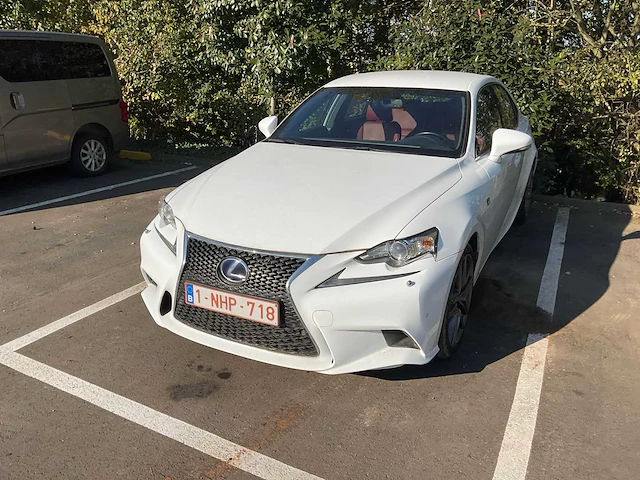 Lexus is300h personenauto - afbeelding 9 van  15