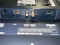Lg tv op mobiele standaard - afbeelding 5 van  8