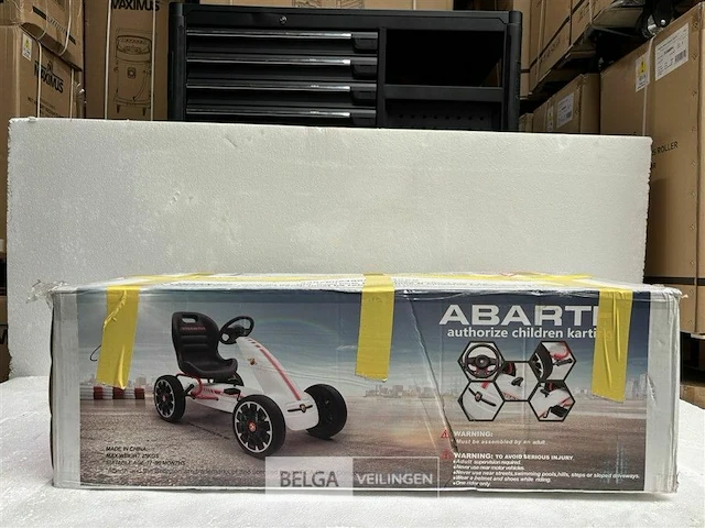 Licensed abarth children's pedal go-kart black - afbeelding 2 van  4